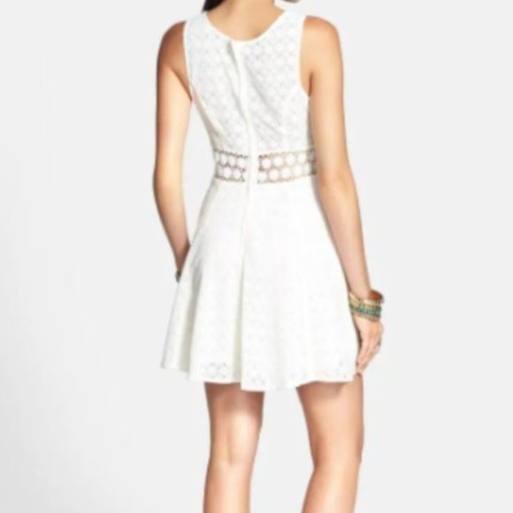 FREE PEOPLE beige cream daisy cut out sleeveless lined floral lace dress… - Picture 3 of 5